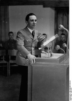 Goebbels, Dr. Joseph: Der „Nazi-Sozi“